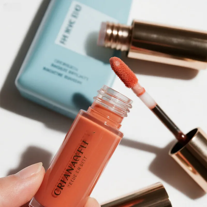 চীনে ব্যক্তিগত লেবেল ঠোঁট গ্লস